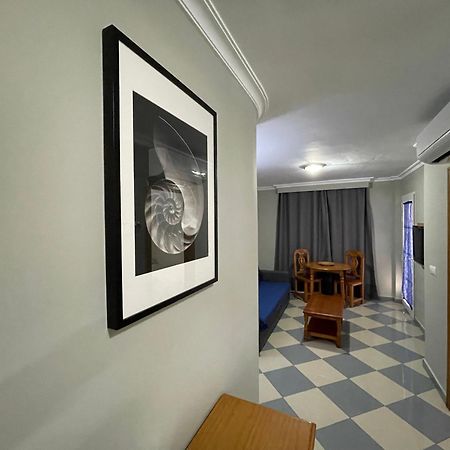 Apartamentos Nina De Oro Торремолінос Екстер'єр фото