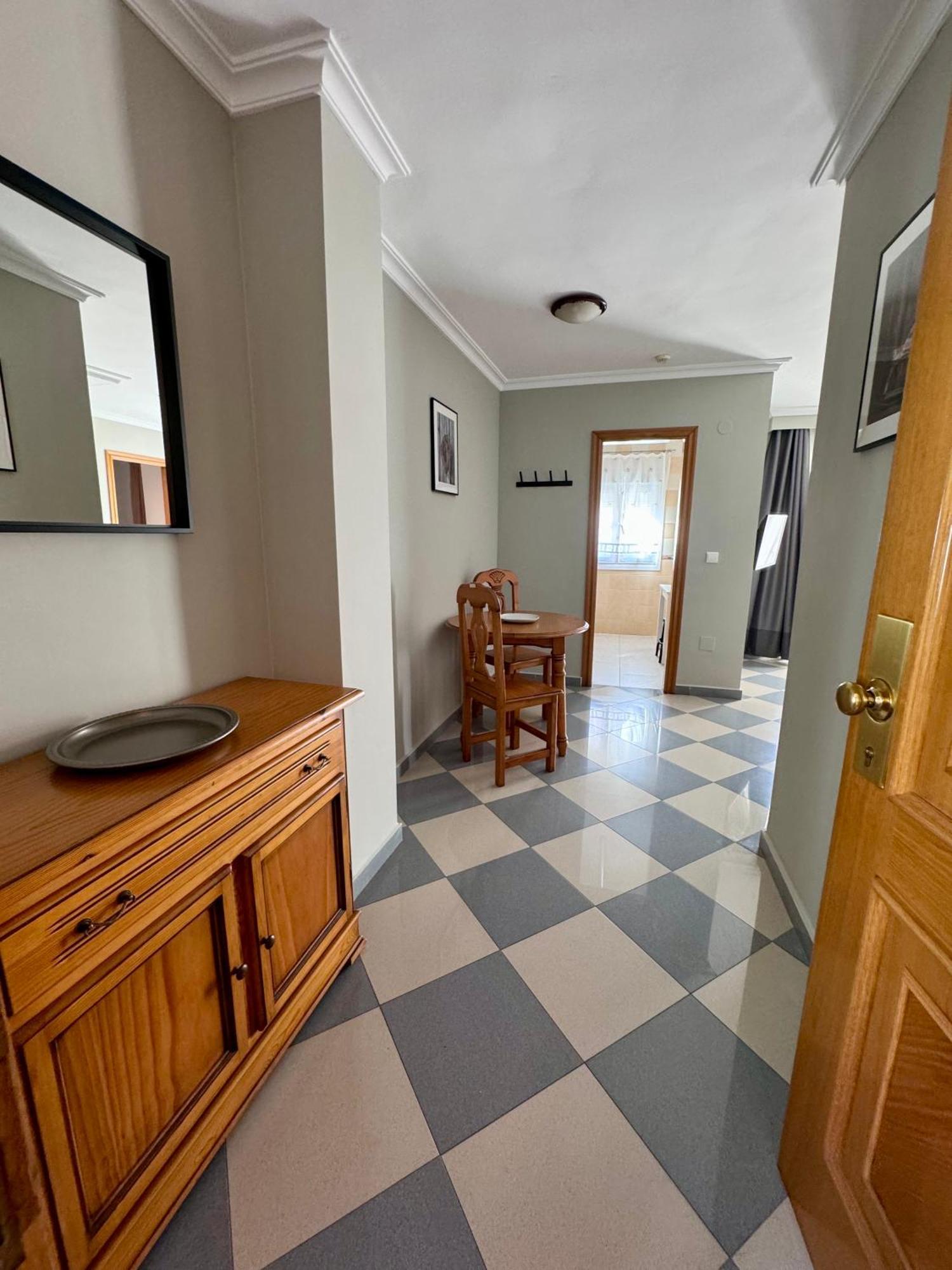 Apartamentos Nina De Oro Торремолінос Екстер'єр фото