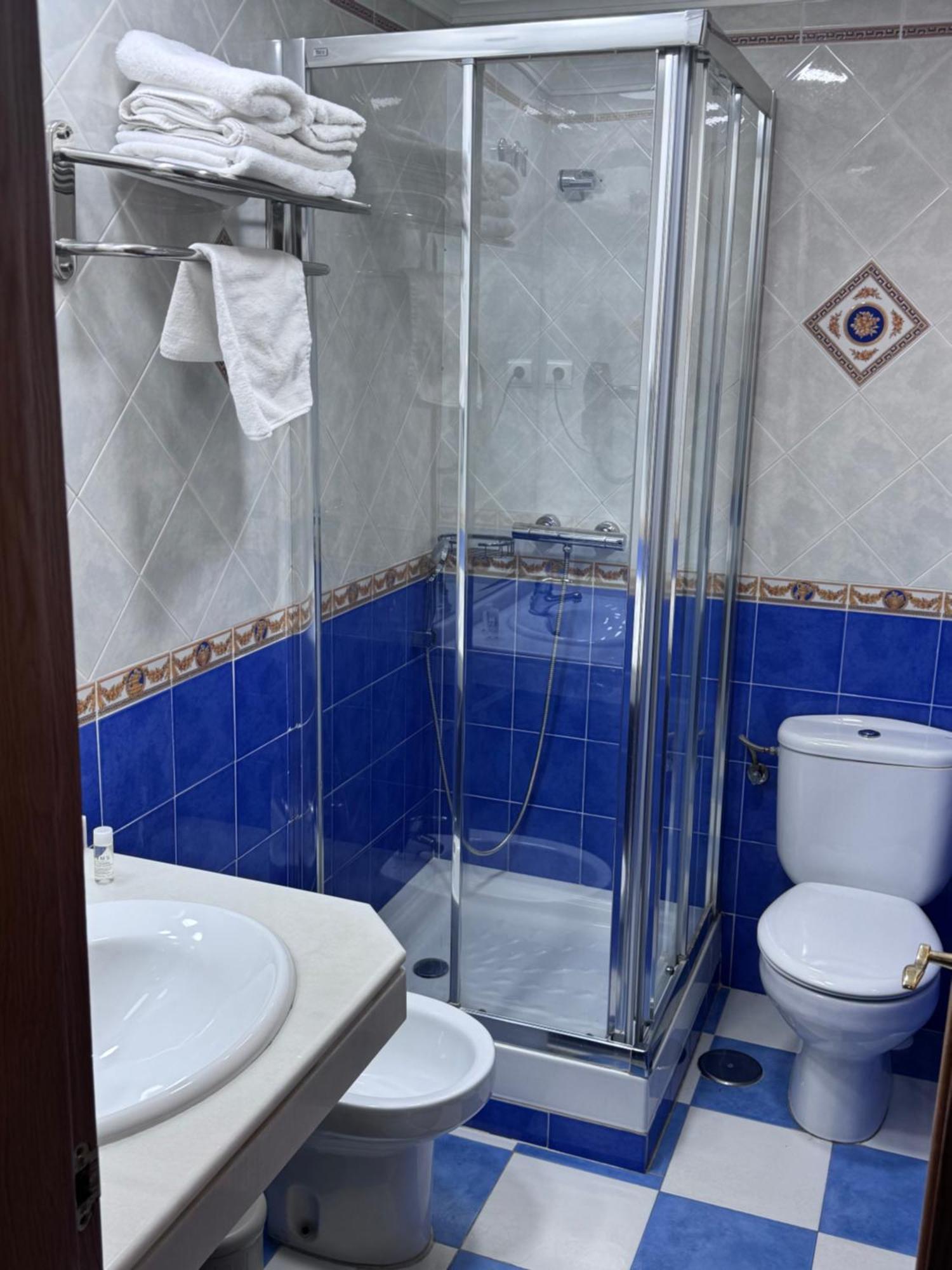 Apartamentos Nina De Oro Торремолінос Екстер'єр фото