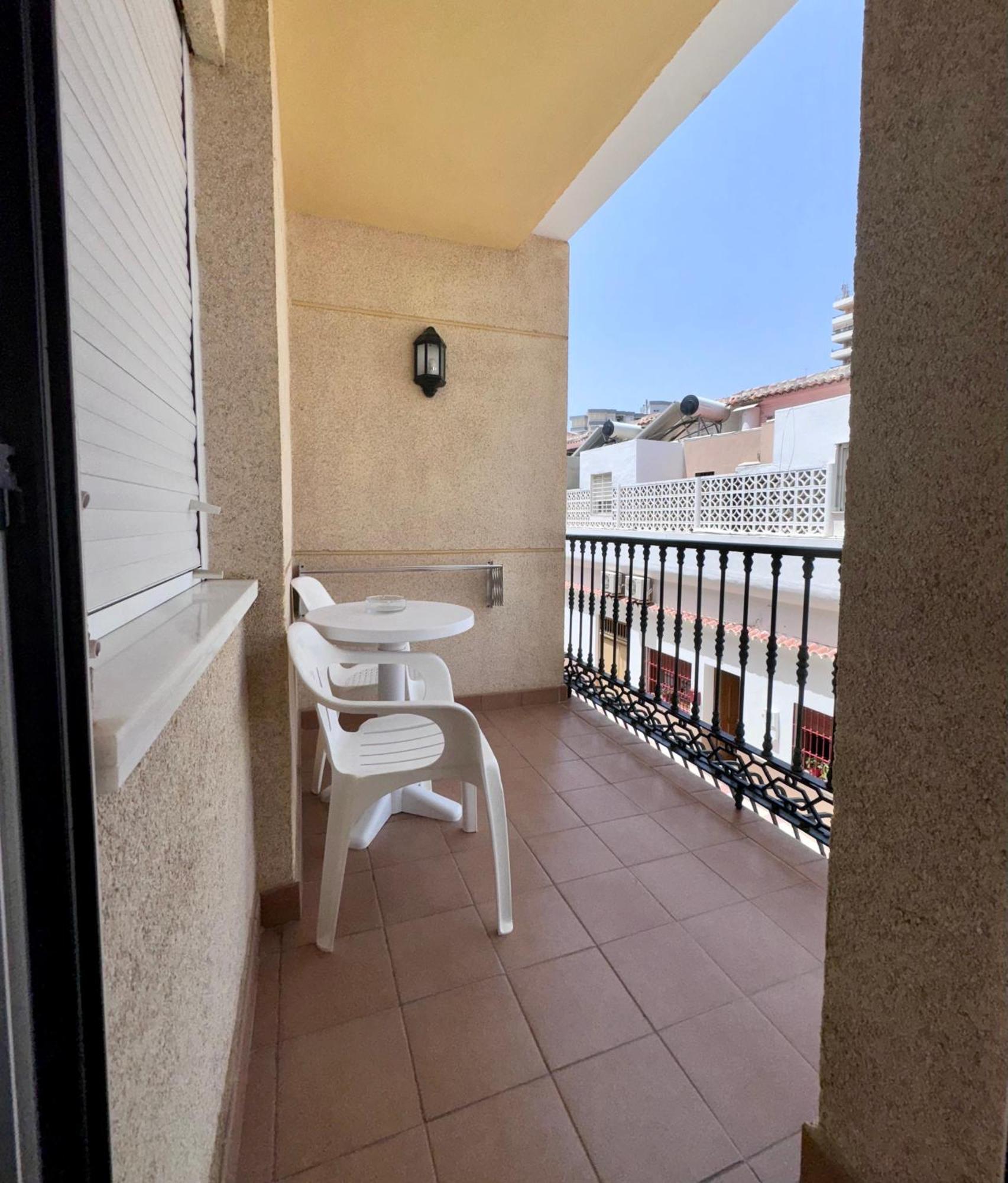 Apartamentos Nina De Oro Торремолінос Екстер'єр фото