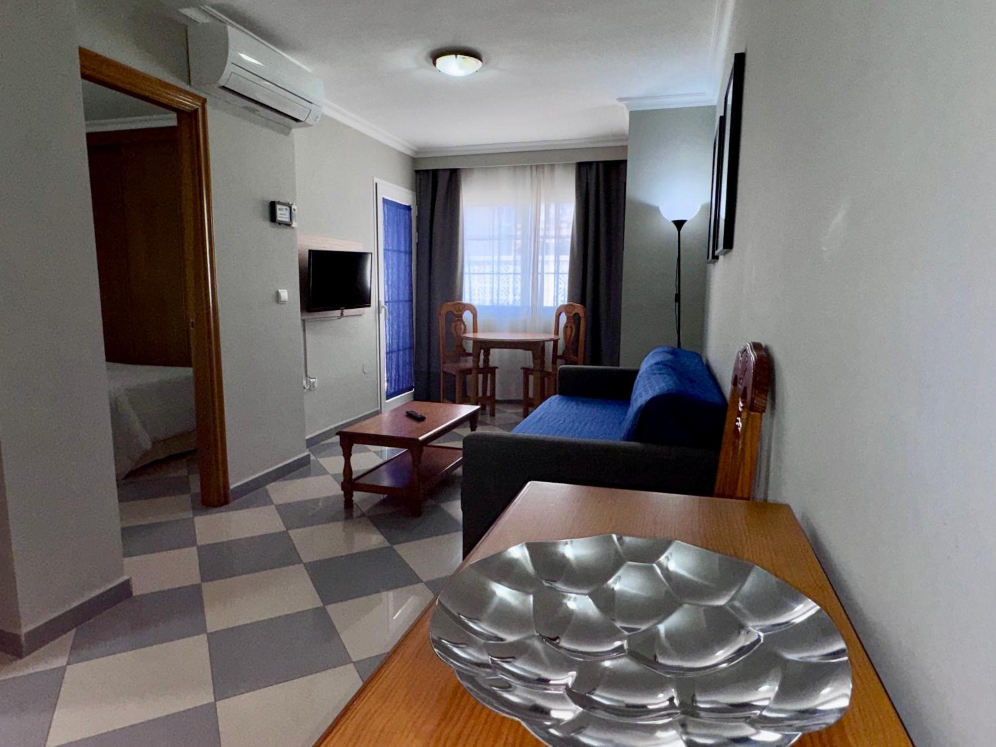 Apartamentos Nina De Oro Торремолінос Екстер'єр фото