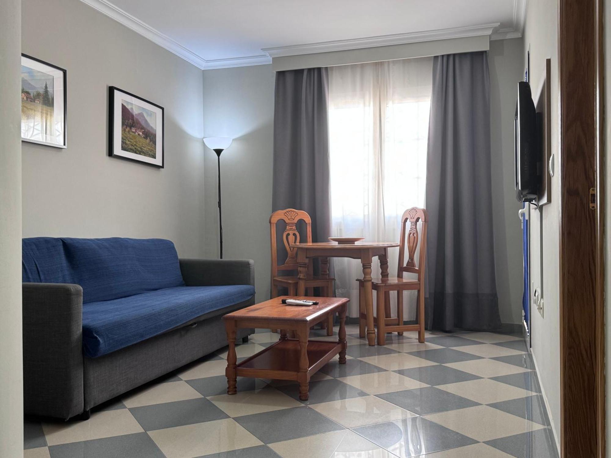 Apartamentos Nina De Oro Торремолінос Екстер'єр фото