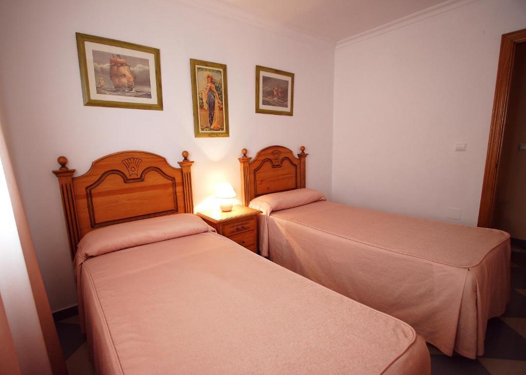 Apartamentos Nina De Oro Торремолінос Номер фото